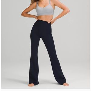 Lululemon wunder under flare pant